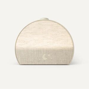 BNIB Hatch Restore 3